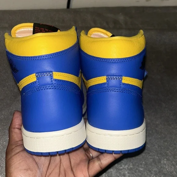 Brand New Jordan 1 Reverse Laney size 6.5W/5M - Picture 6 of 9